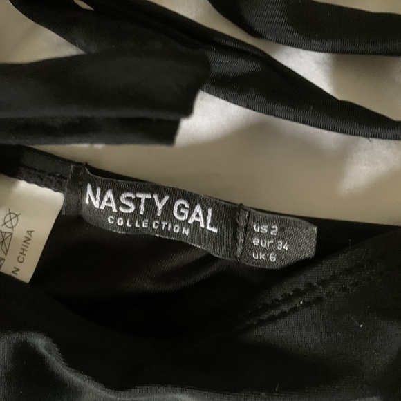 NWT NASTYGAL Black Strap CrossBack Bikini Set, Xs (2 EU6) - Picture 3 of 5